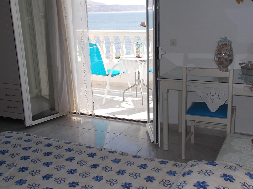 Dimitra'S Sea-Crafts Boutique Studios Kalyves Buitenkant foto