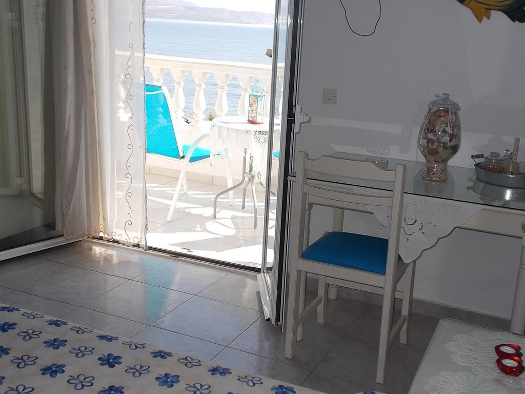 Dimitra'S Sea-Crafts Boutique Studios Kalyves Buitenkant foto