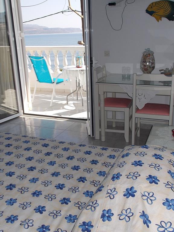Dimitra'S Sea-Crafts Boutique Studios Kalyves Buitenkant foto